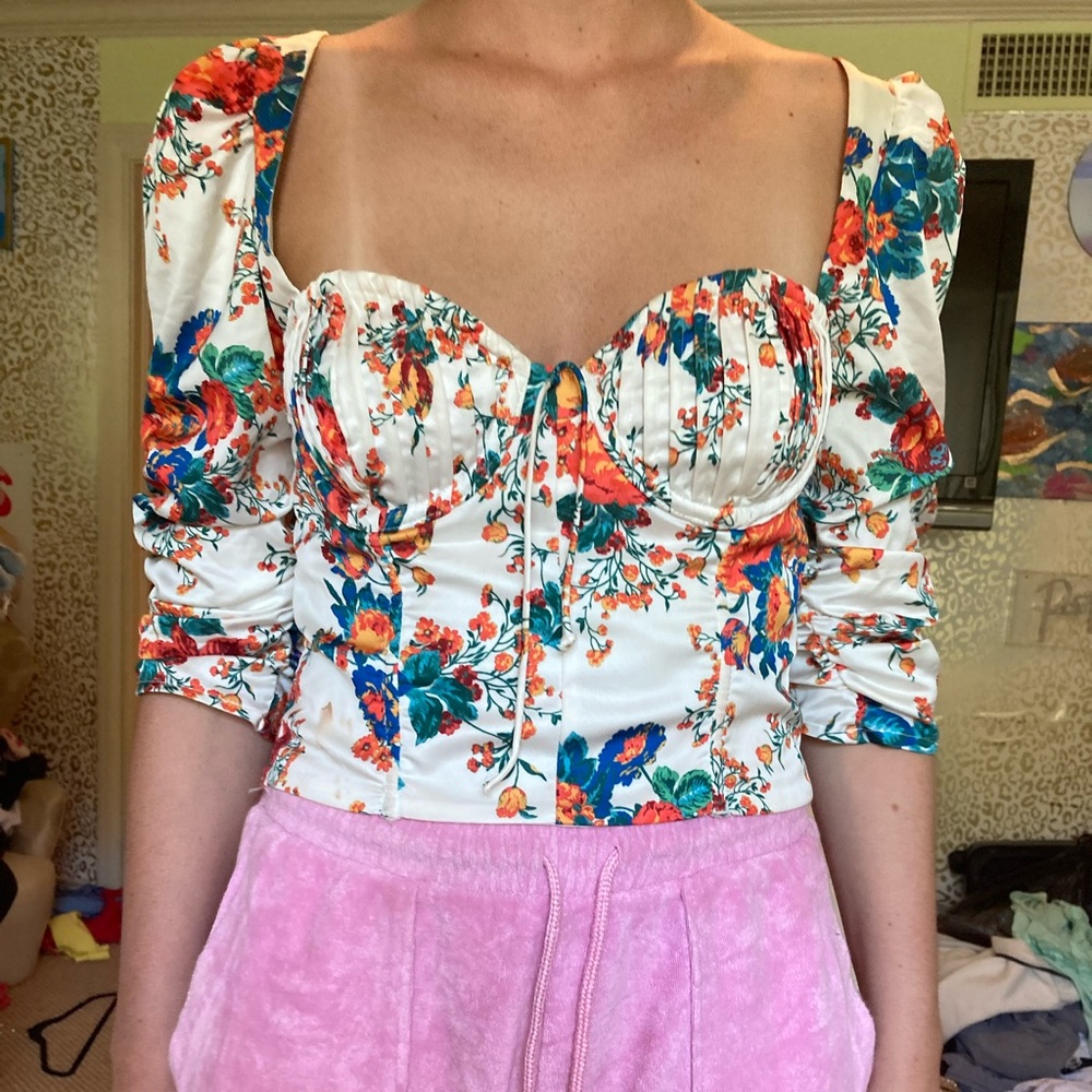 Super cute for love and lemons top.